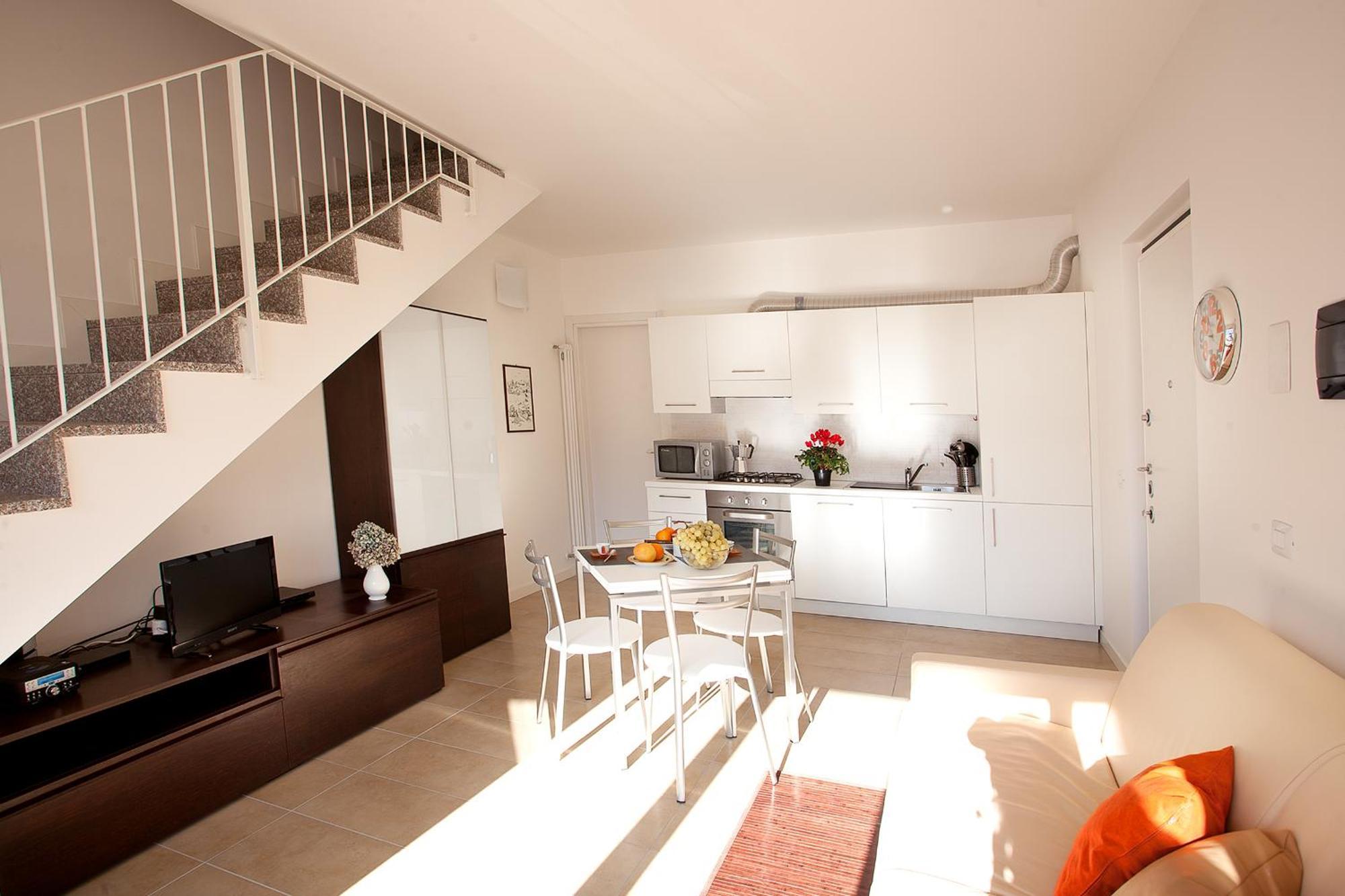4 Village Centre Lenno Homes With Pool-By Italian Apartments الغرفة الصورة